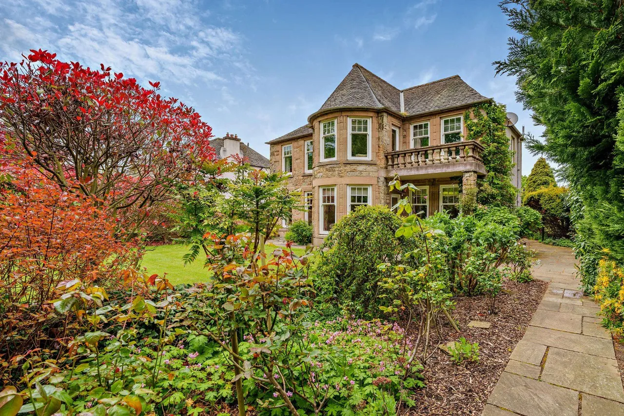 Gamekeeper's Road, Cramond, Edinburgh, EH4 6LS, photo 2