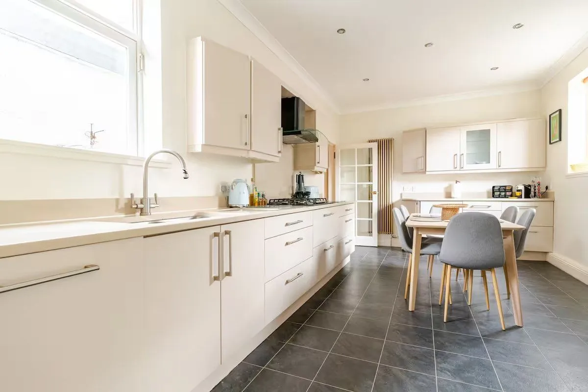 Gamekeeper's Road, Cramond, Edinburgh, EH4 6LS, photo 9