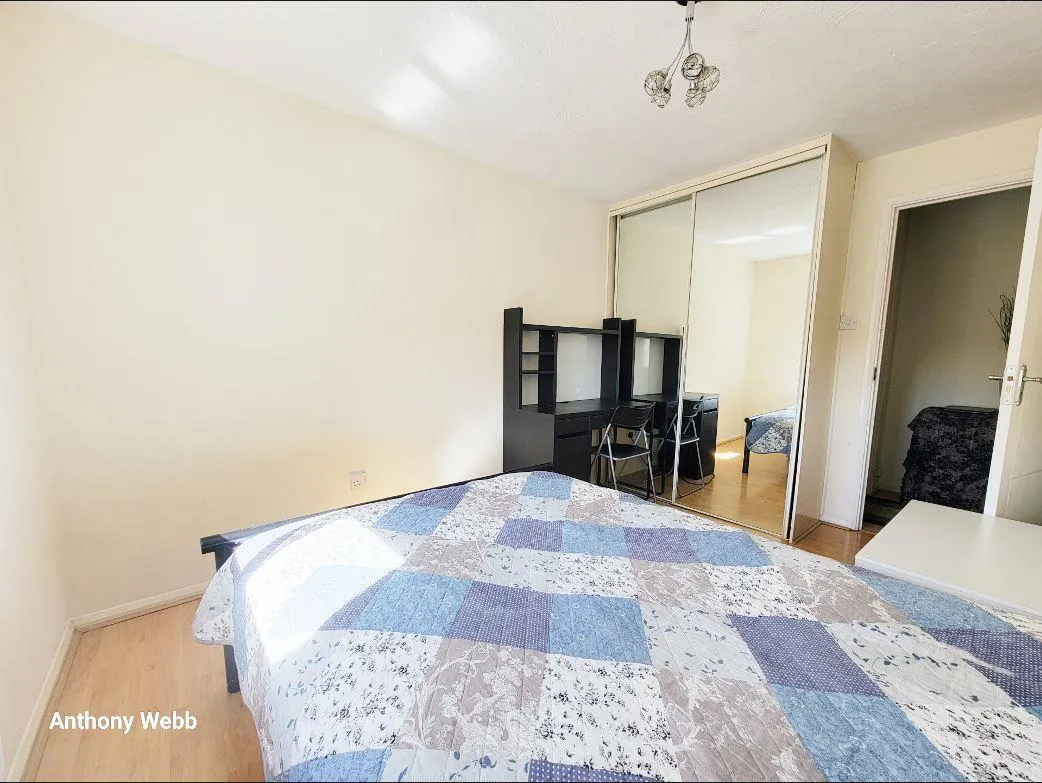 Cherry Blossom Close, Palmers Green, photo 5