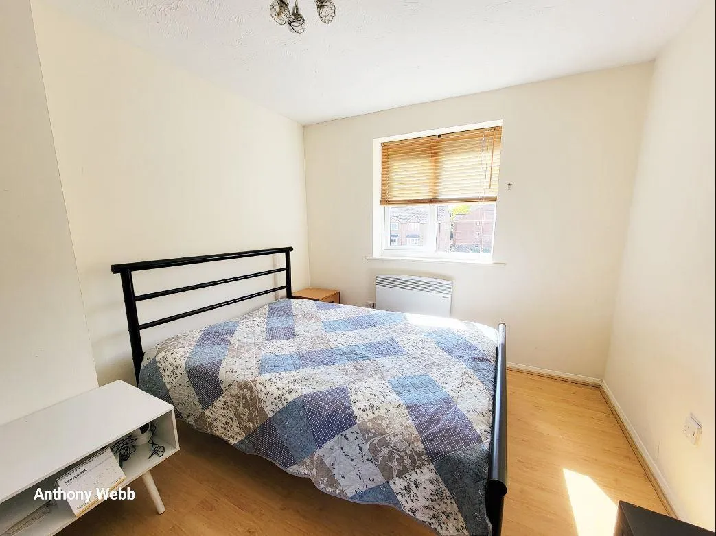 Cherry Blossom Close, Palmers Green, photo 6