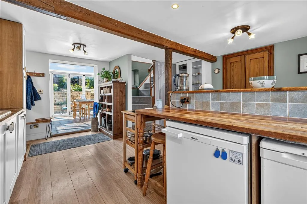 High Street, Castle Bytham, NG33, photo 9