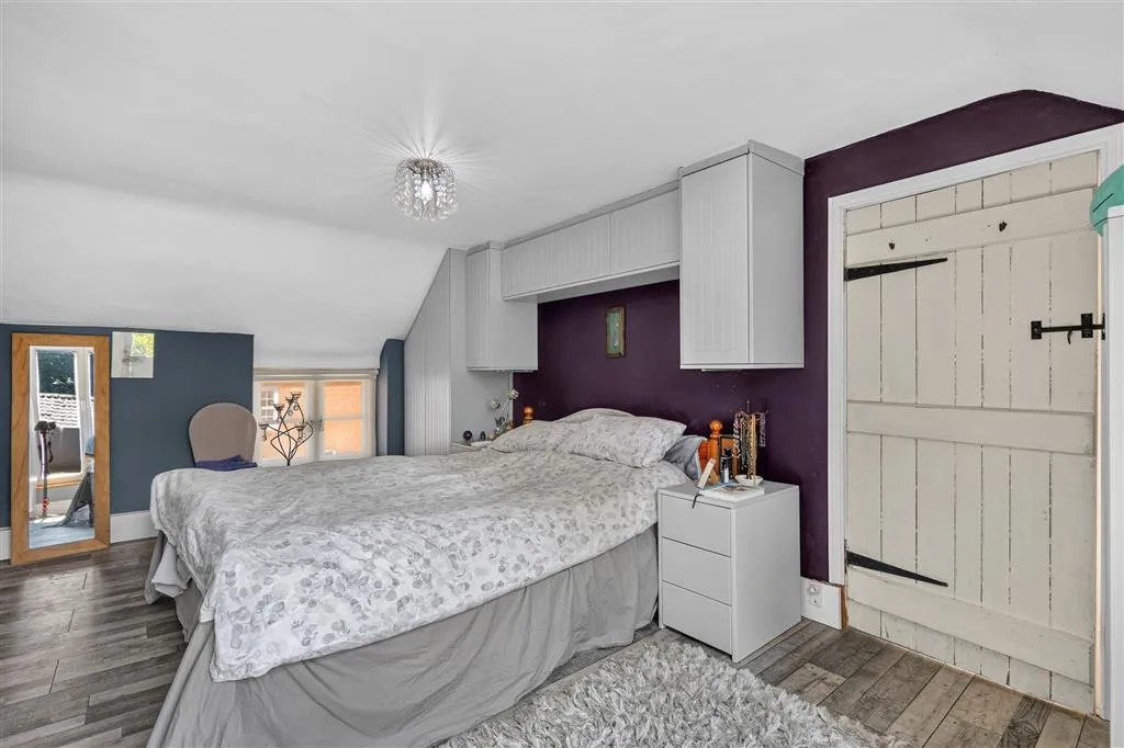 High Street, Castle Bytham, NG33, photo 18
