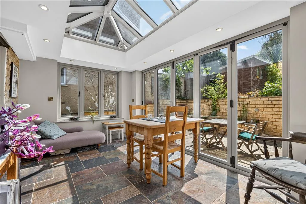 High Street, Castle Bytham, NG33, photo 6