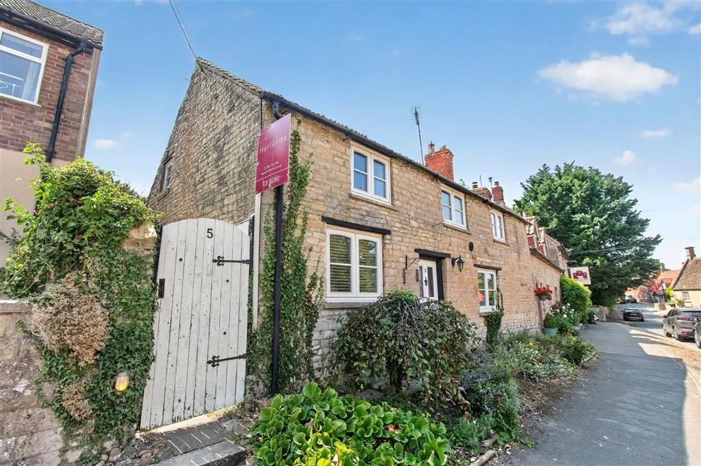 High Street, Castle Bytham, NG33, photo 19