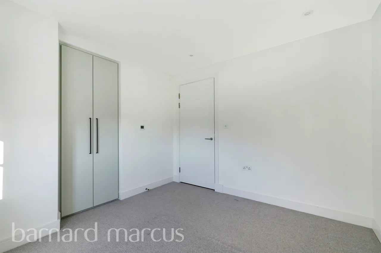 Lisgar Terrace, London, photo 10