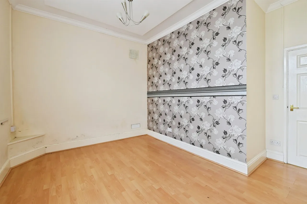 Cwmbach Road, Aberdare, CF44, photo 13