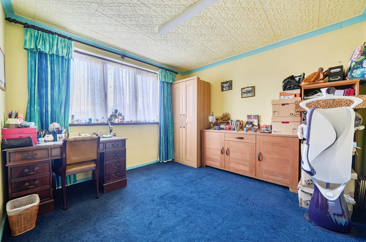 Cramhurst Lane, Witley, GU8, photo 21