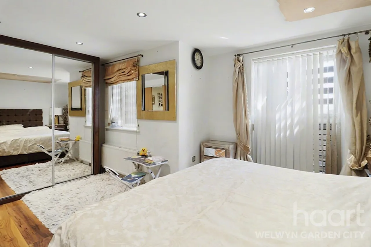 Node Way Gardens, Welwyn, AL6, photo 22