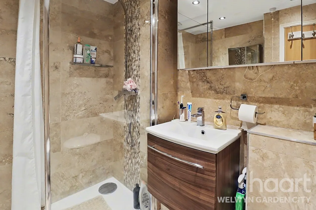 Node Way Gardens, Welwyn, AL6, photo 29
