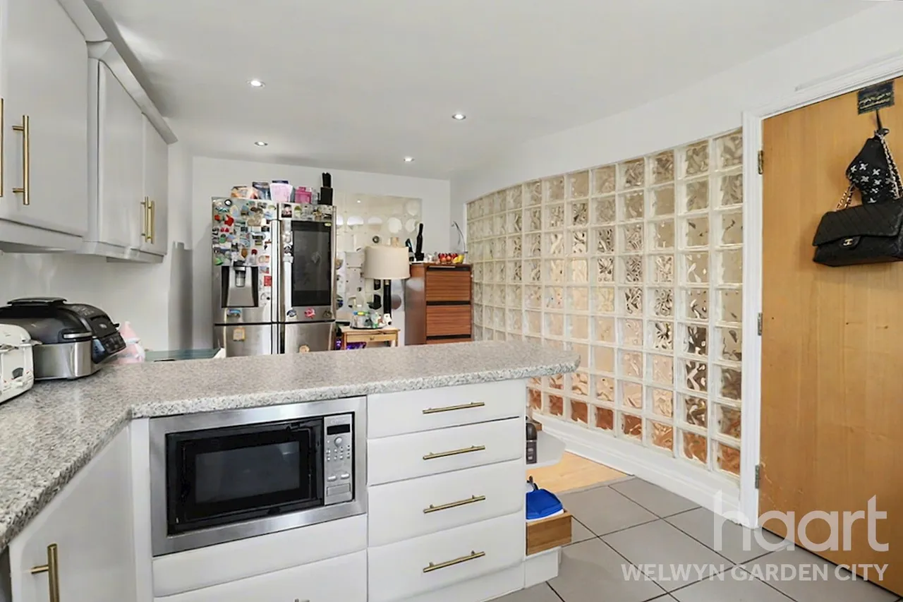Node Way Gardens, Welwyn, AL6, photo 10