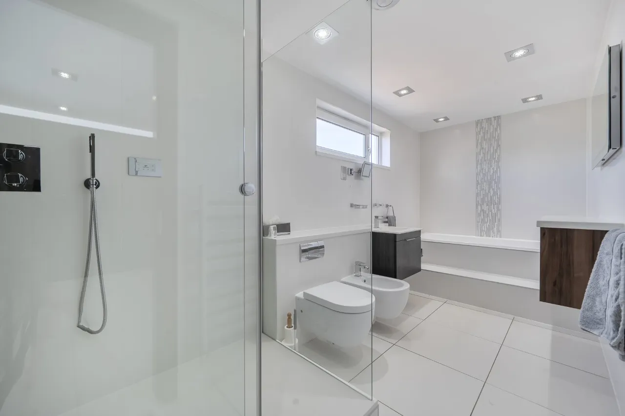 Riverside Drive, Solihull, B91, photo 11
