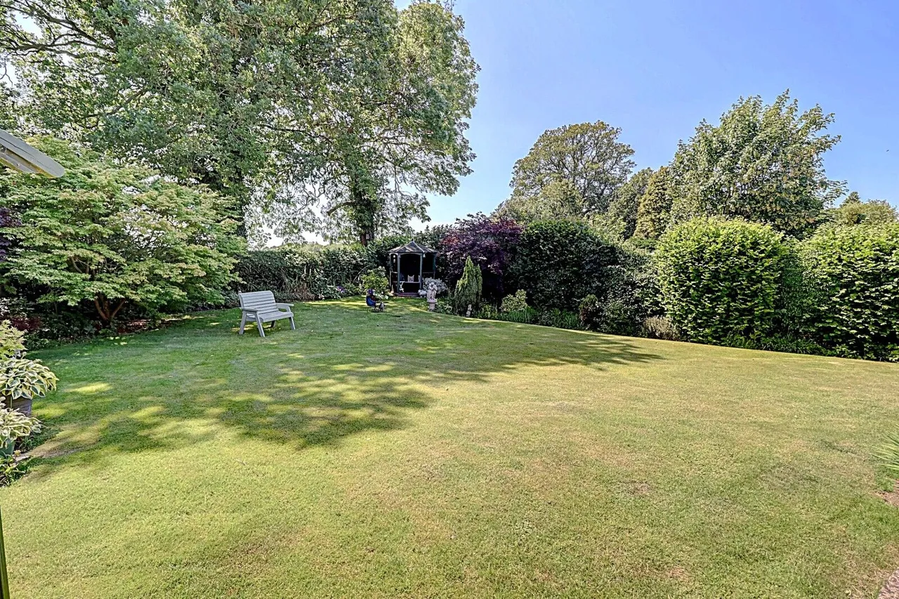 Wycombe Road, Prestwood, HP16, photo 20