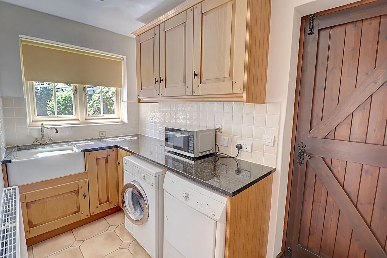Wycombe Road, Prestwood, HP16, photo 8