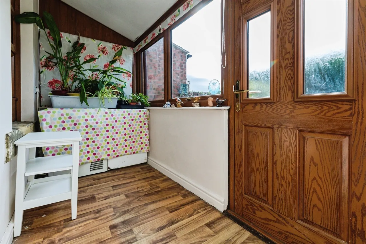 Hesley Bar, Thorpe Hesley, S61, photo 6