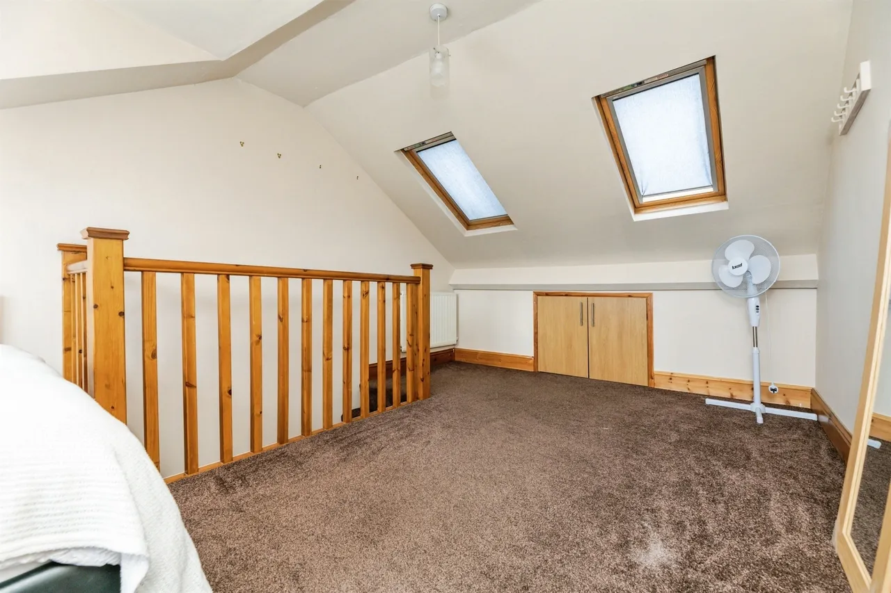 Hesley Bar, Thorpe Hesley, S61, photo 8