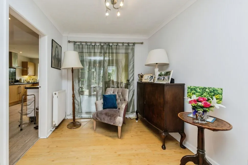 Selkirk Drive, Holmes Chapel, Cheshire, CW4, photo 11