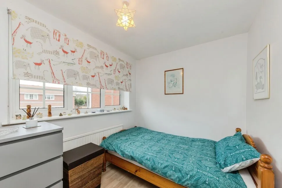 Selkirk Drive, Holmes Chapel, Cheshire, CW4, photo 7