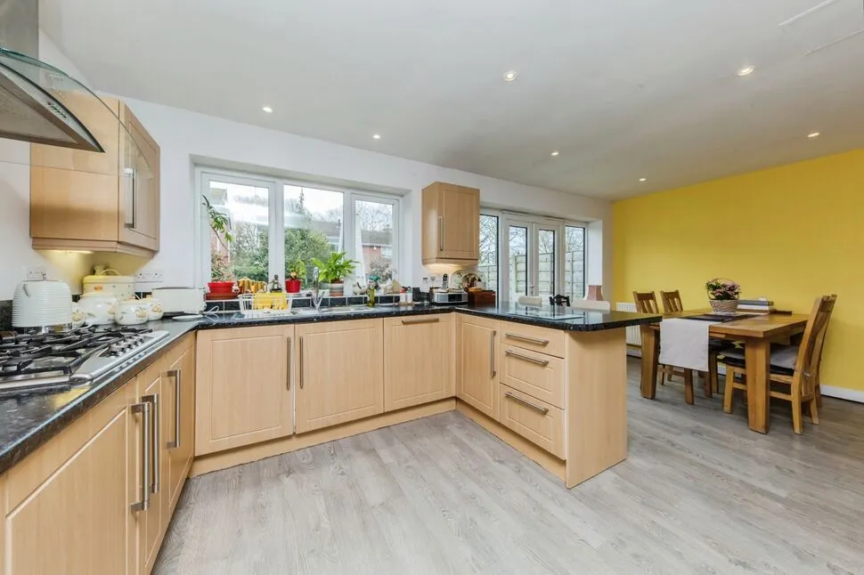 Selkirk Drive, Holmes Chapel, Cheshire, CW4, photo 12