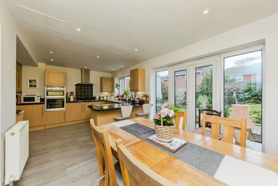 Selkirk Drive, Holmes Chapel, Cheshire, CW4, photo 4