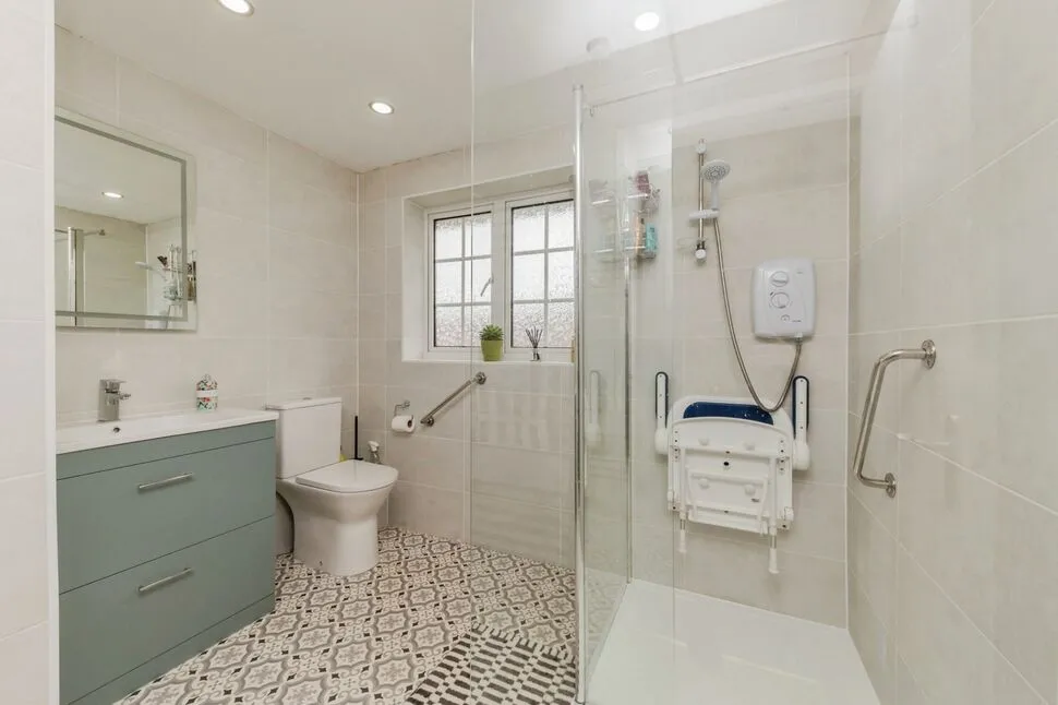 Selkirk Drive, Holmes Chapel, Cheshire, CW4, photo 8
