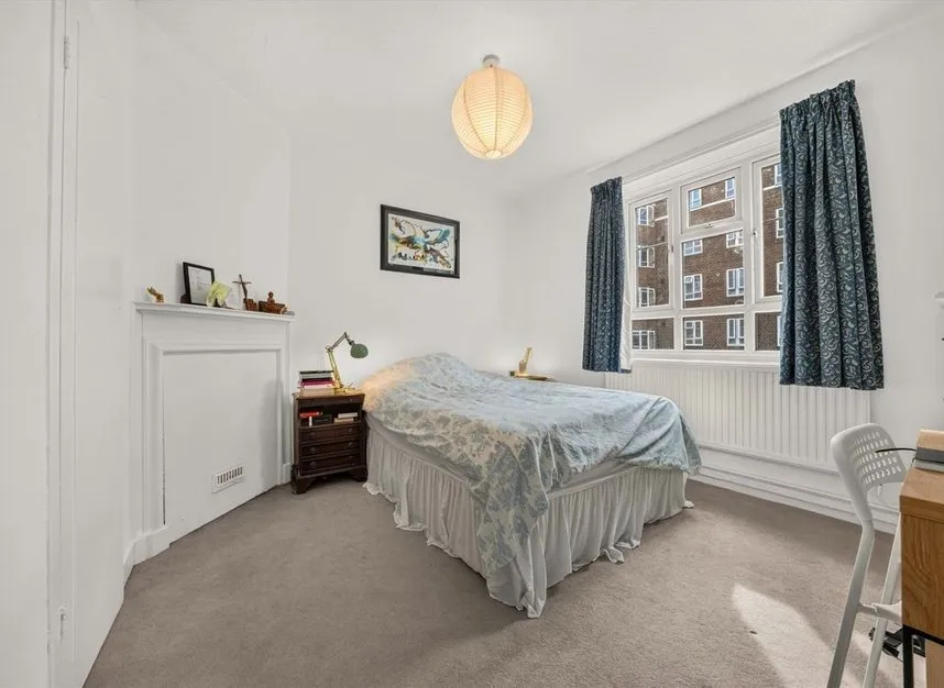 White City Estate, Shepherds Bush, W12, photo 5