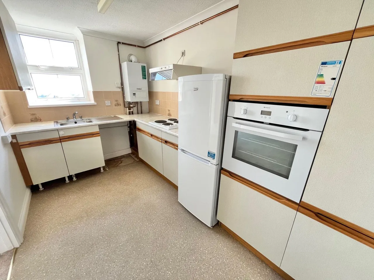 Cedar Court, Saltash, PL12, photo 8