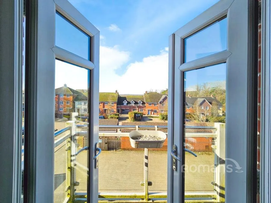 Bramall Place, Church Crookham, GU52, photo 7