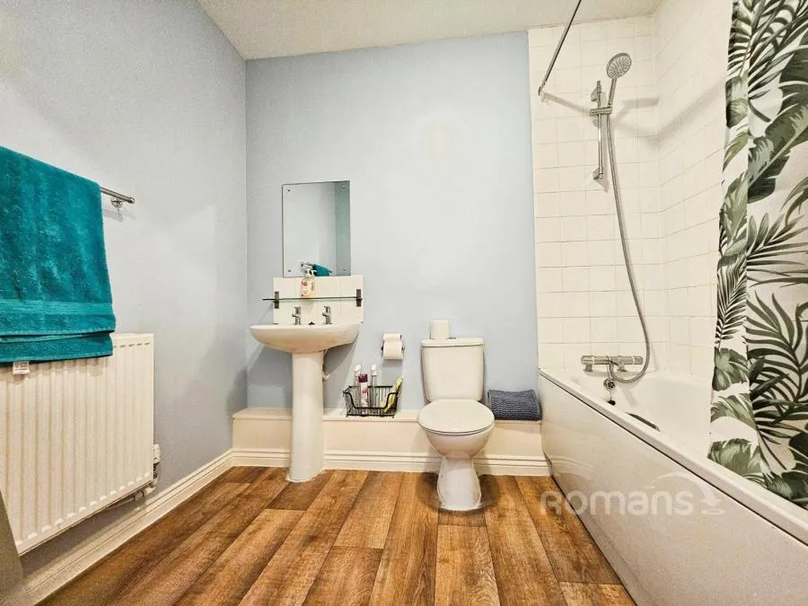 Bramall Place, Church Crookham, GU52, photo 6