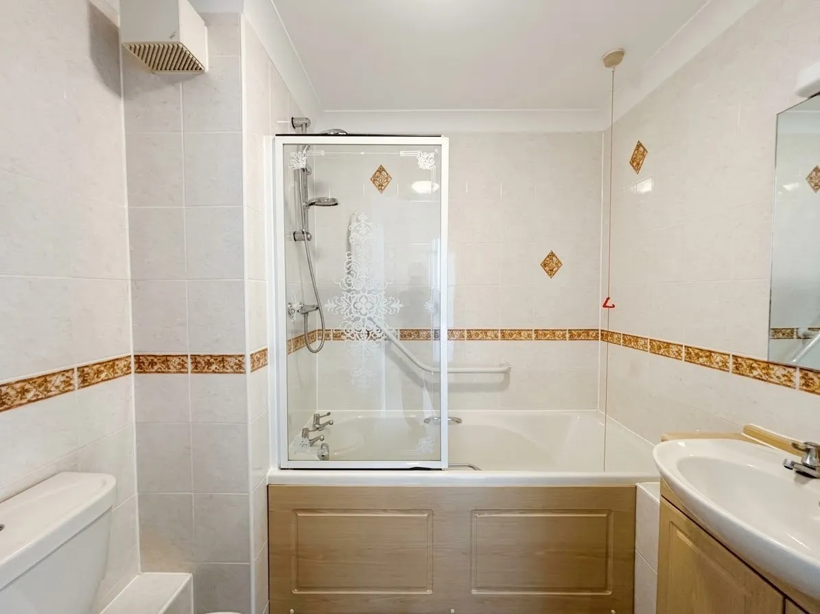 Winchmore Hill Road, N21, photo 6