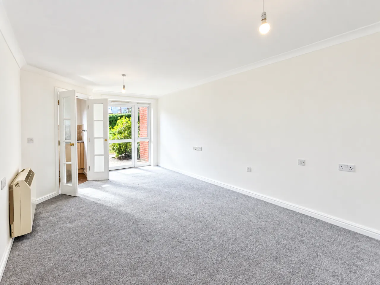 Winchmore Hill Road, N21, photo 2