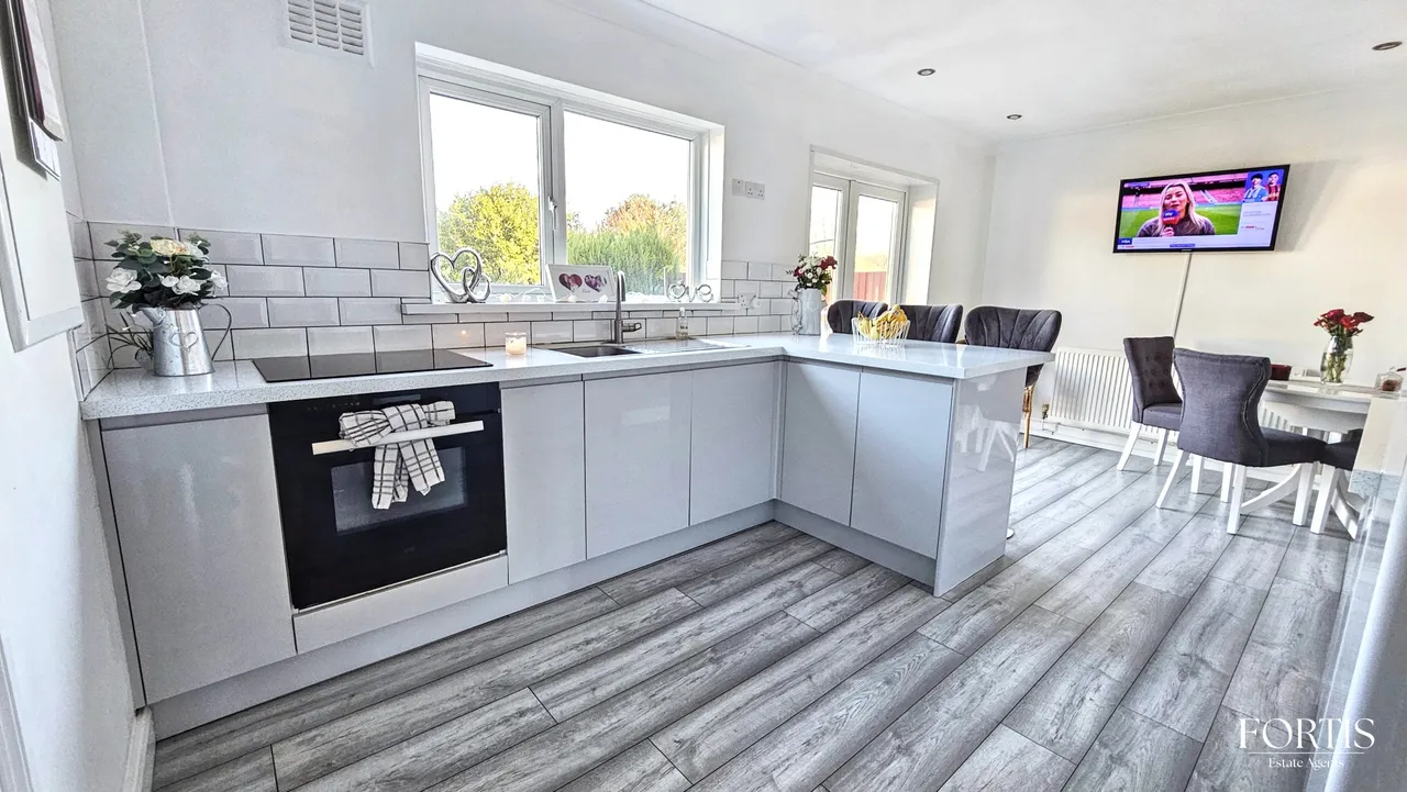 Frewer Avenue, Cardiff, CF5, photo 4