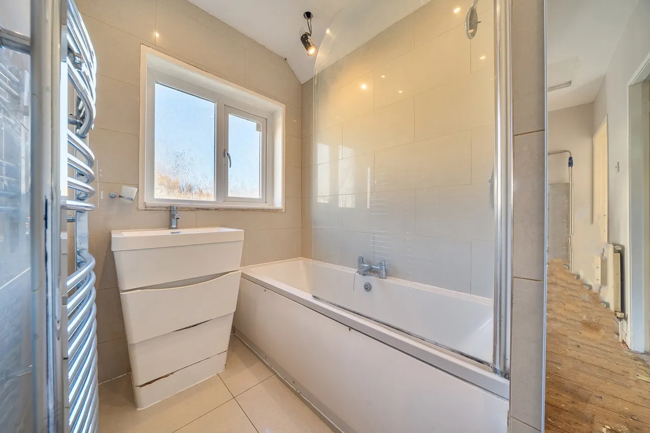 Longcroft, SE9, photo 4