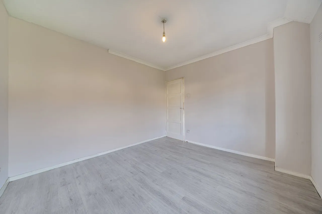 Longcroft, SE9, photo 10
