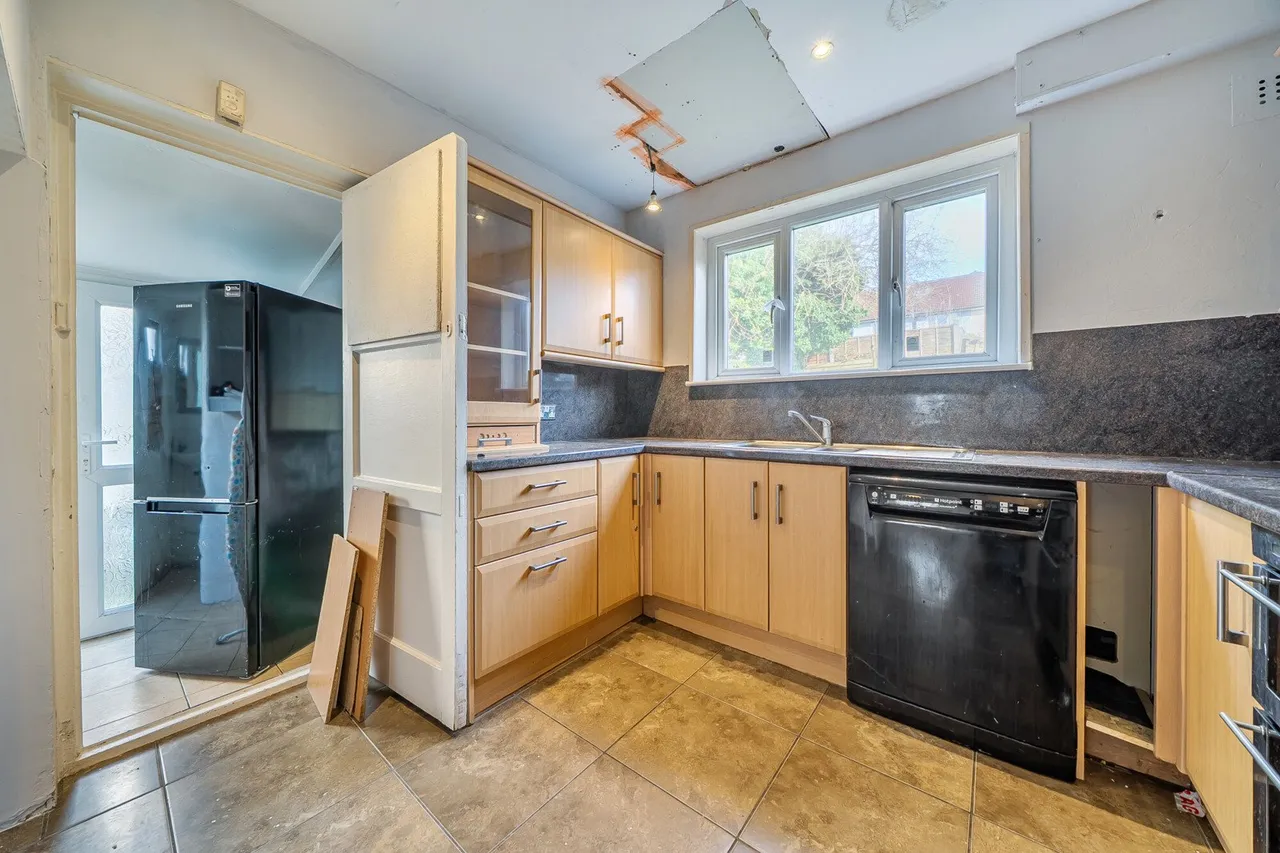 Longcroft, SE9, photo 17