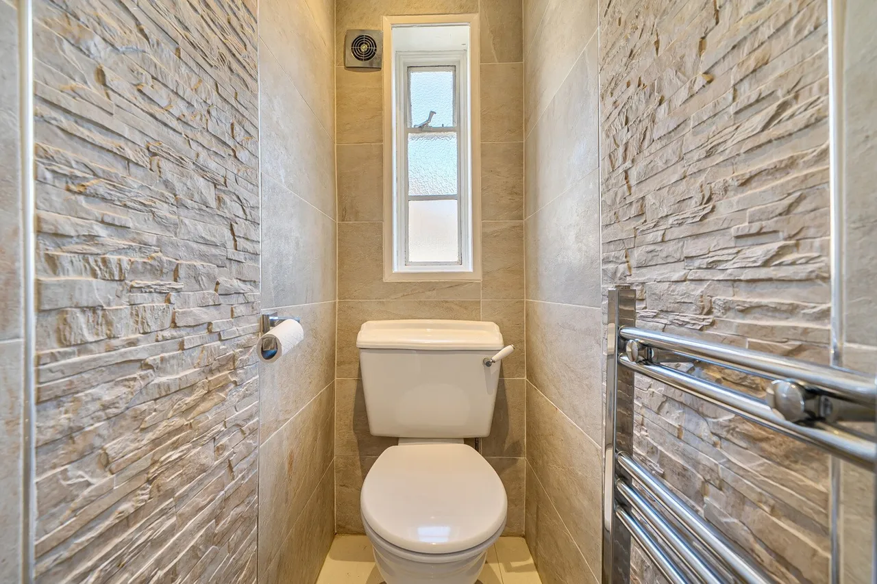 Longcroft, SE9, photo 6