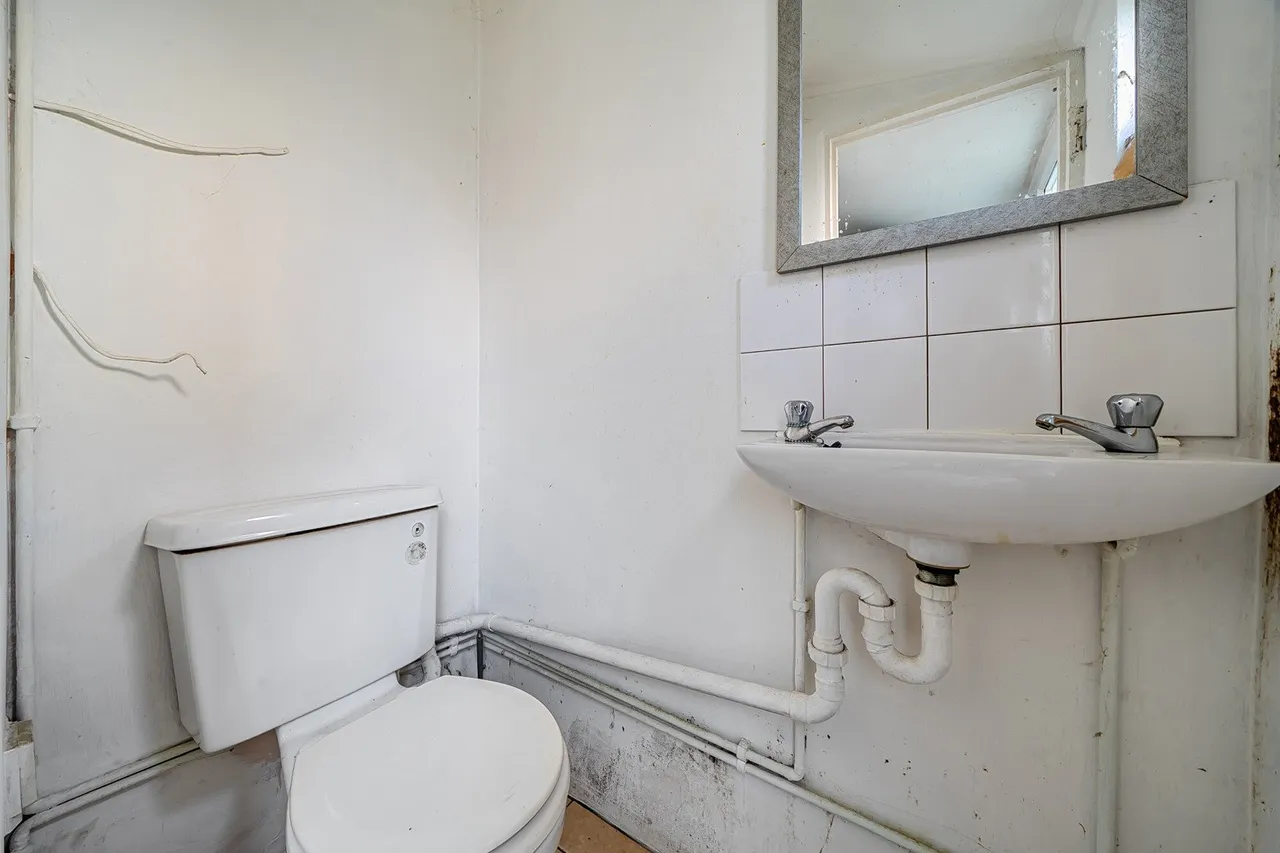Longcroft, SE9, photo 12