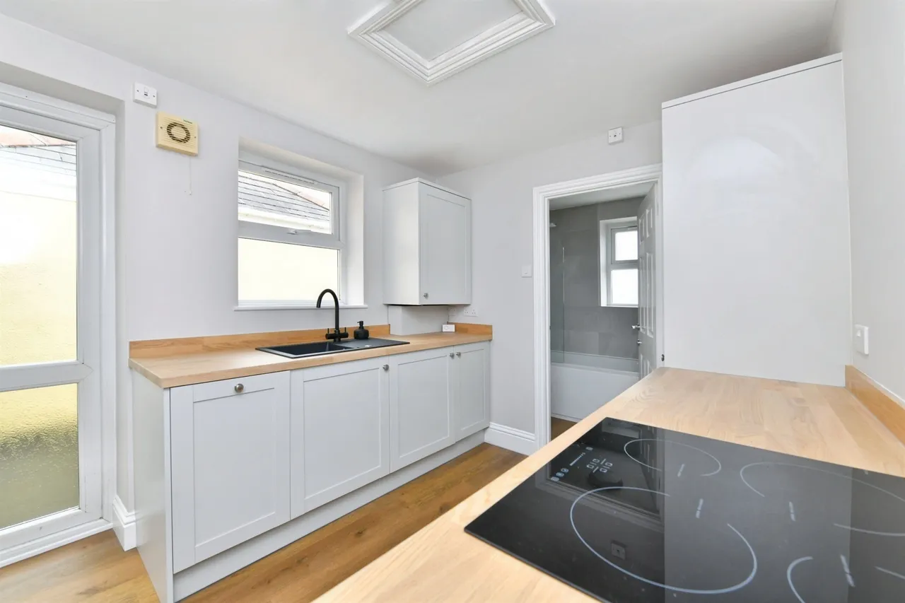 St. Stephens Road, Saltash, photo 6