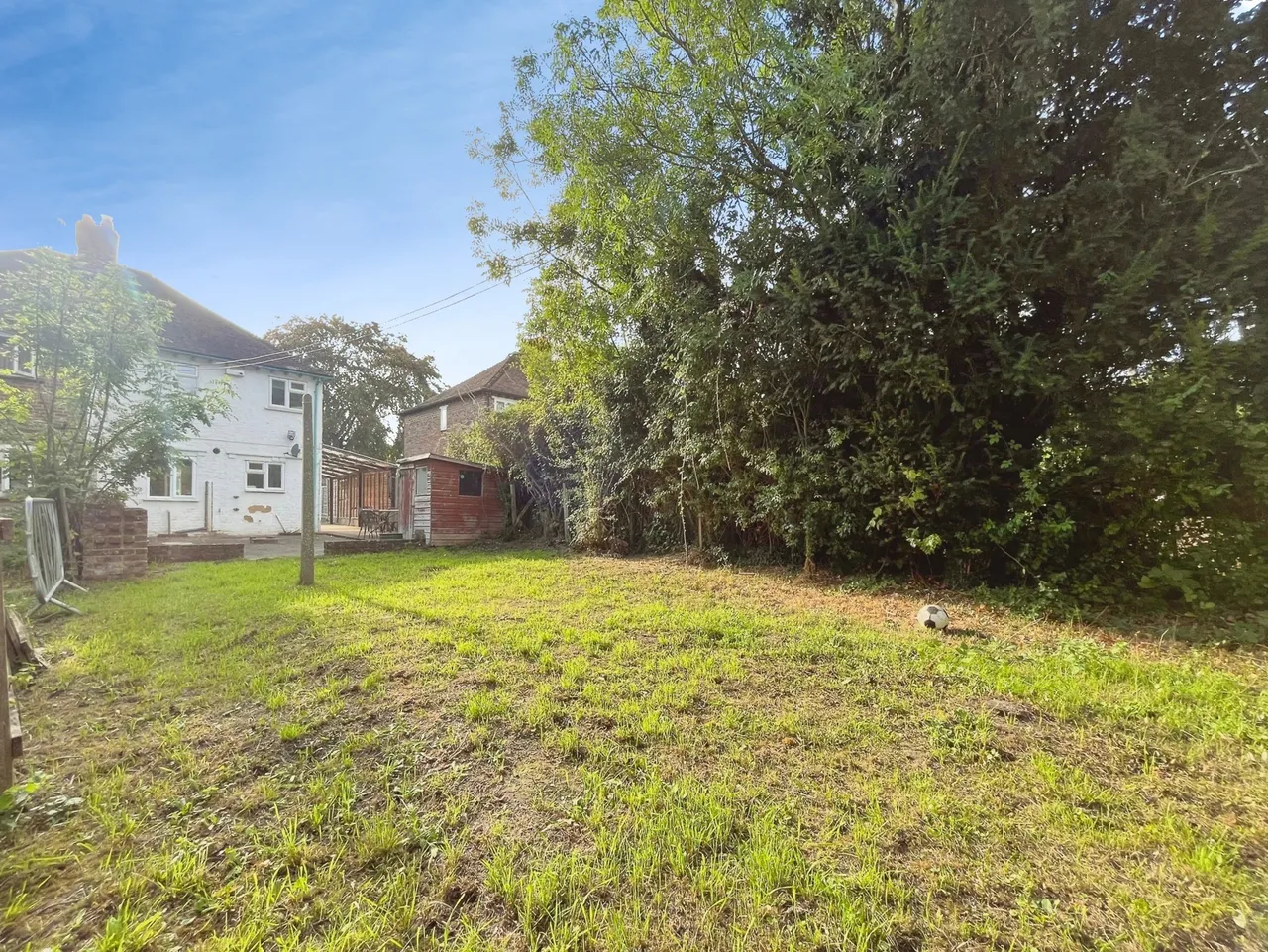 Potters Gate, Farnham, Surrey, GU9 7BA, photo 7