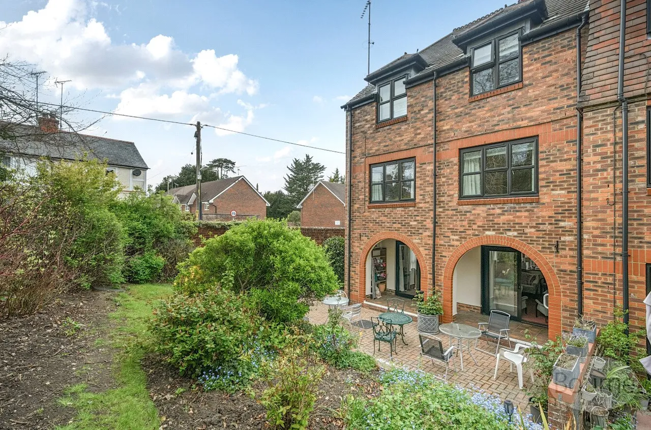 Lenten Street, Alton, GU34, photo 16