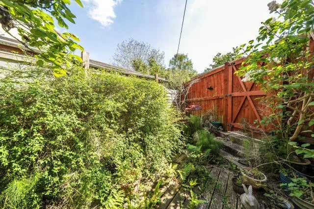 Eastcott Hill, Swindon, SN1, photo 17