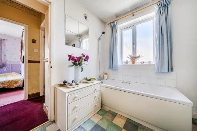 Eastcott Hill, Swindon, SN1, photo 14