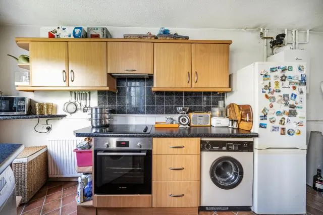 Eastcott Hill, Swindon, SN1, photo 7