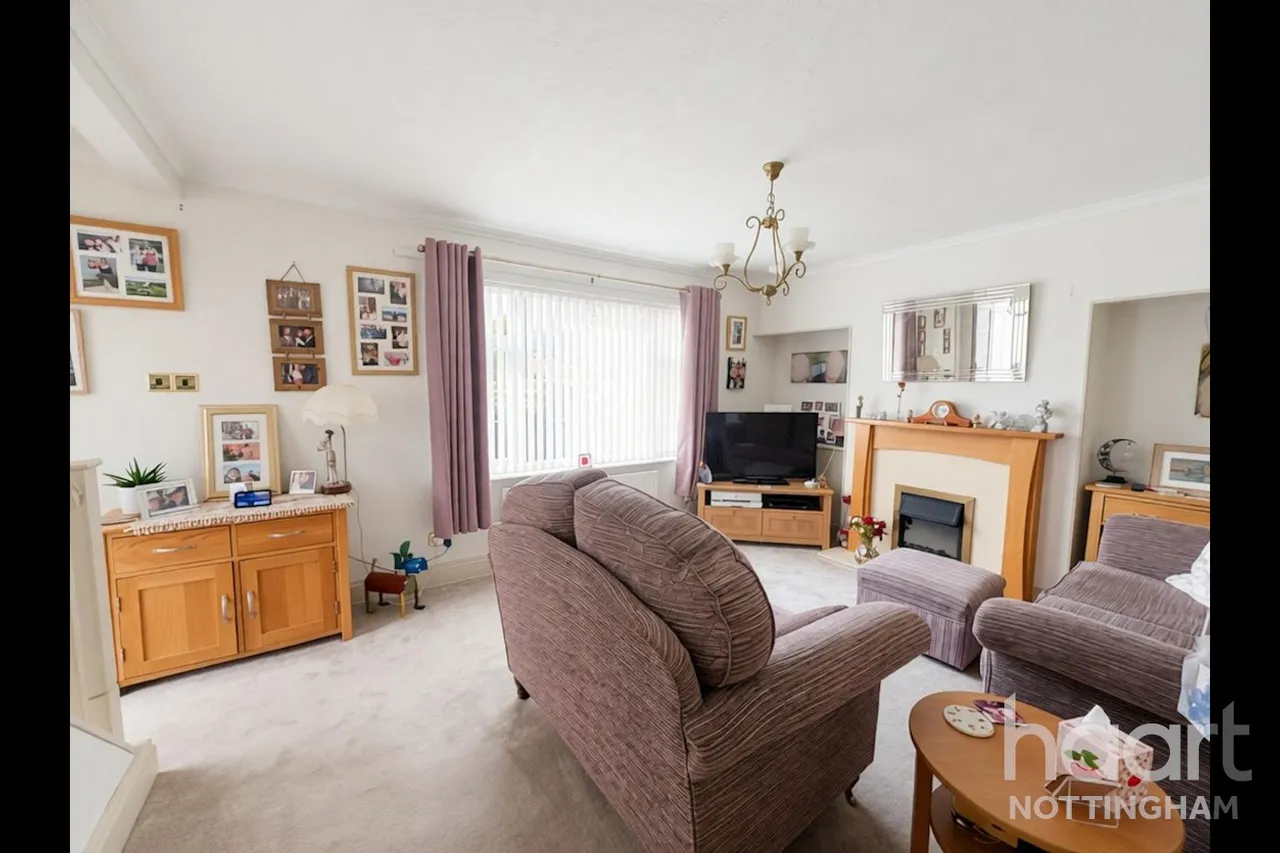 Camborne Drive, Aspley, NG8, photo 9