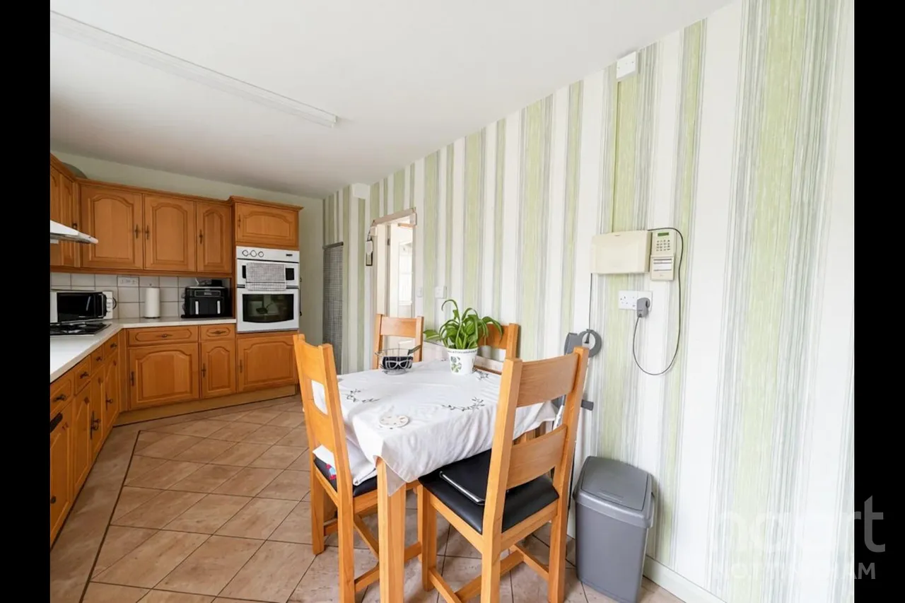 Camborne Drive, Aspley, NG8, photo 7