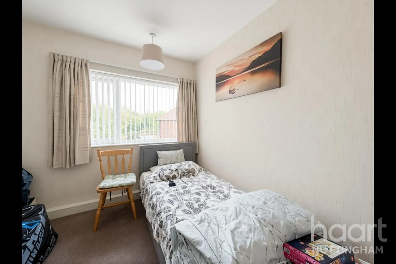 Camborne Drive, Aspley, NG8, photo 11