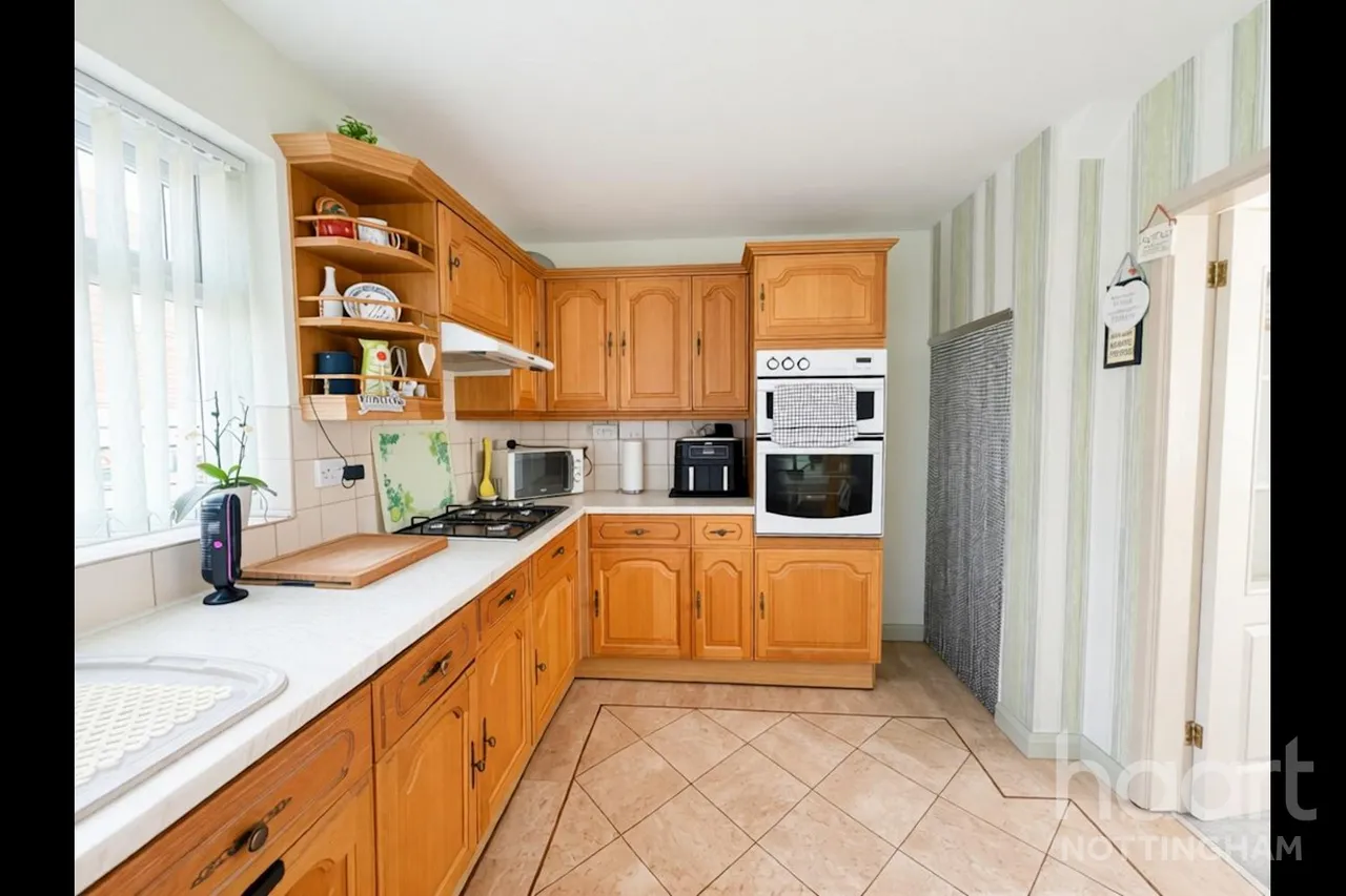 Camborne Drive, Aspley, NG8, photo 6