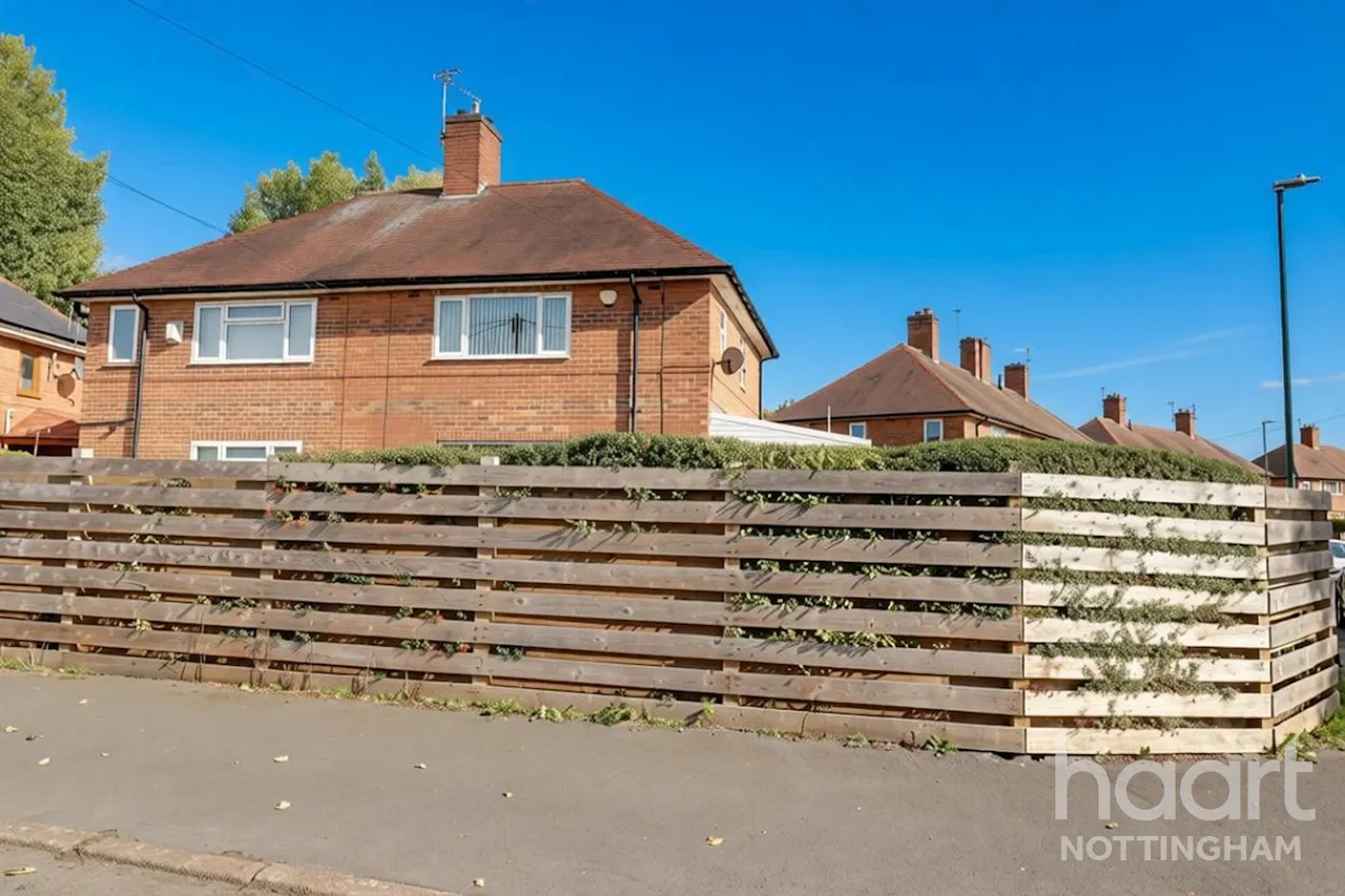 Camborne Drive, Aspley, NG8, photo 2