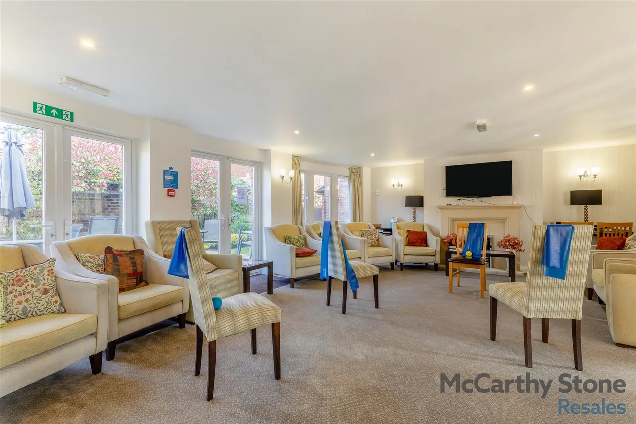 Oakfield, Sale, M33, photo 12
