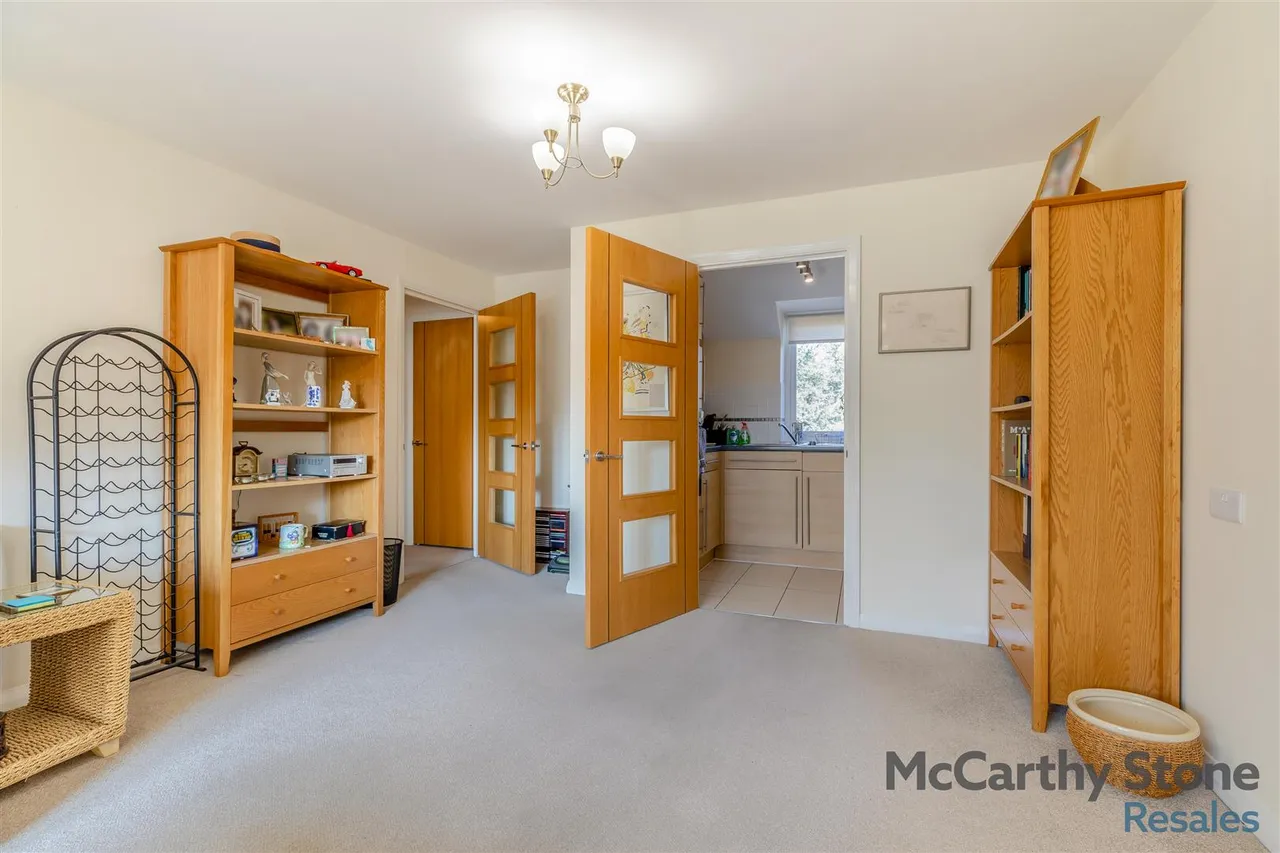 Oakfield, Sale, M33, photo 5