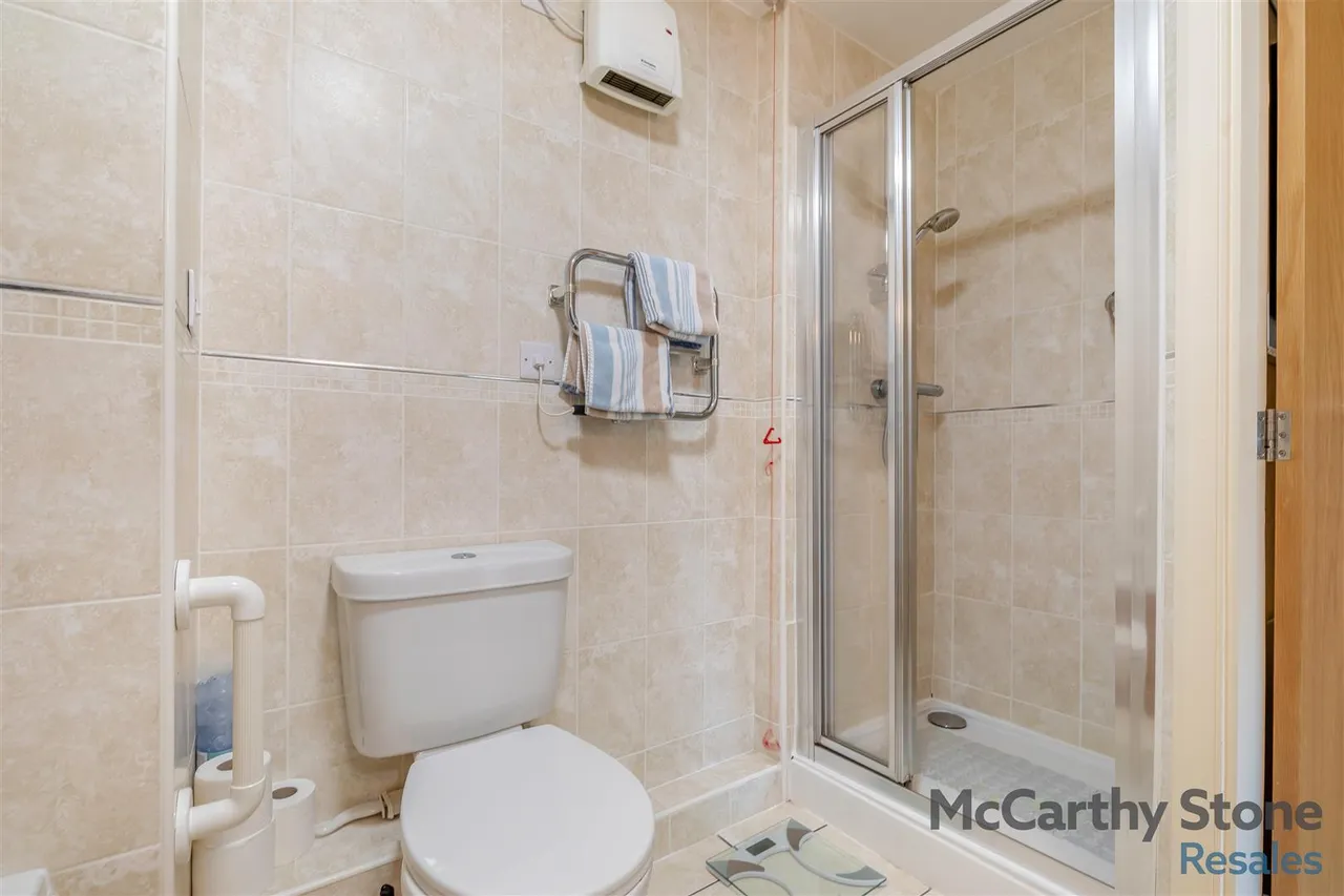Oakfield, Sale, M33, photo 8